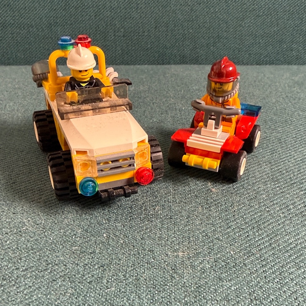 LEGO Emergency Response Vehicles with Two Minifigures